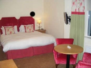 Casey's Hotel