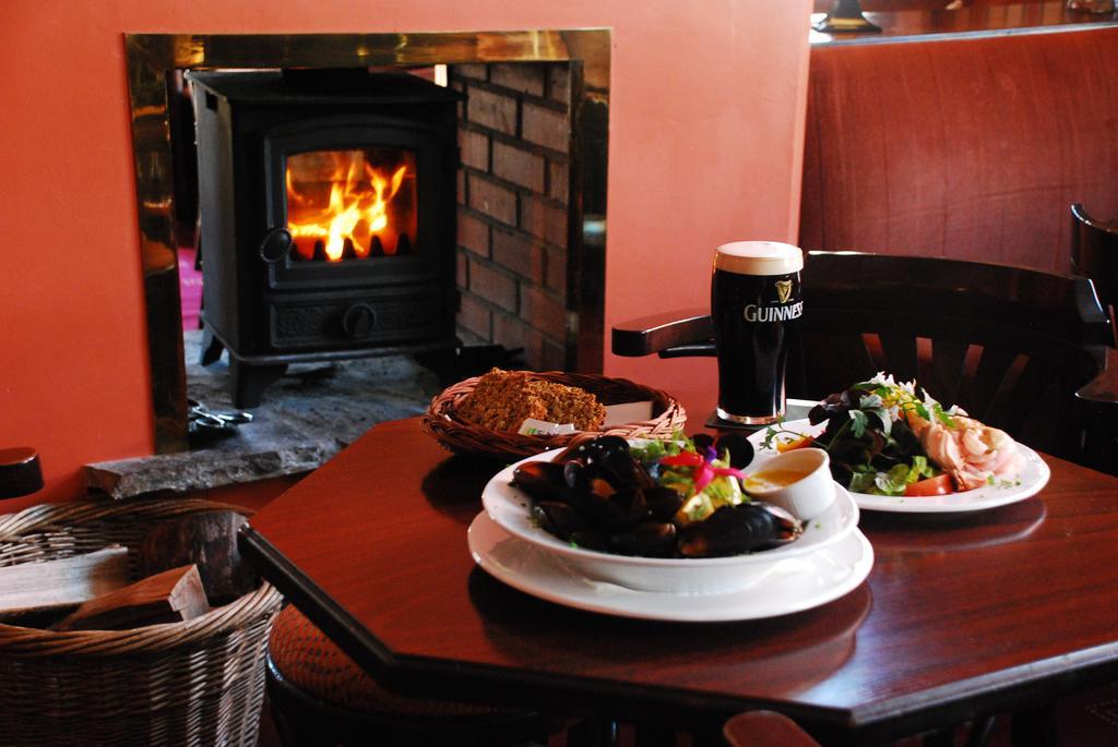 Hotel Casey's Glengarriff