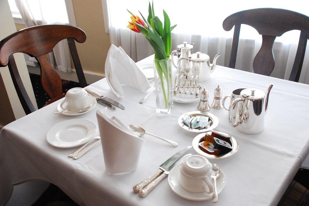 Hotel Casey's Glengarriff